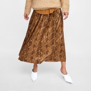 Zara Snakeskin Leopard Pleated Midi Skirt